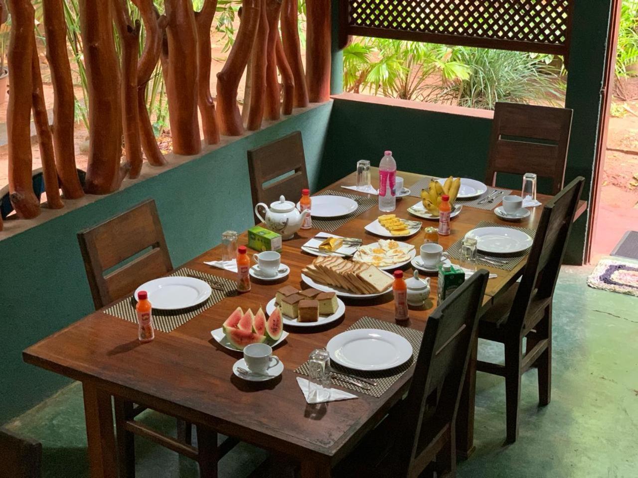 Hotel Walawa Blue Sapphire Udawalawe Exterior foto