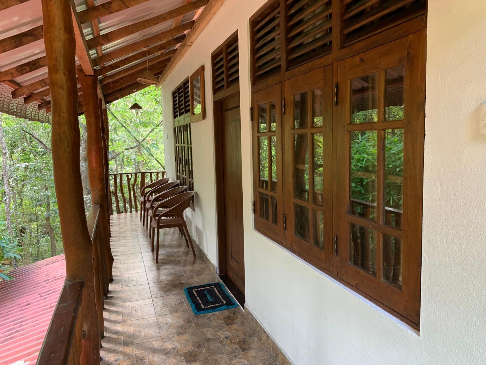 Hotel Walawa Blue Sapphire Udawalawe Exterior foto